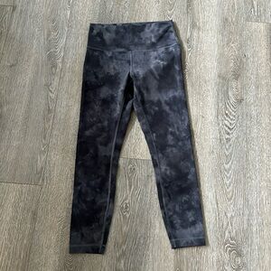 Lululemon 25” Wonder Train Leggings